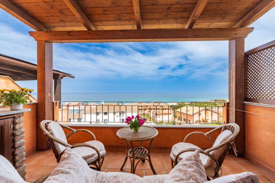 Ginepro Blu, apartamento en Lu Bagnu fresco y con vistas - Imagen 4
