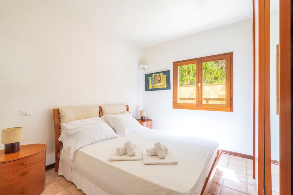 Ginepro Blu, apartamento en Lu Bagnu fresco y con vistas - Imagen 2