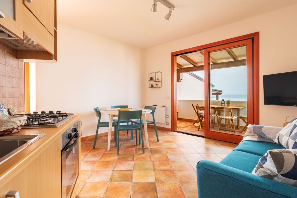 Bello Olivastro, pequeño apartamento en Lu Bagnu con terraza al mar - Imagen 7
