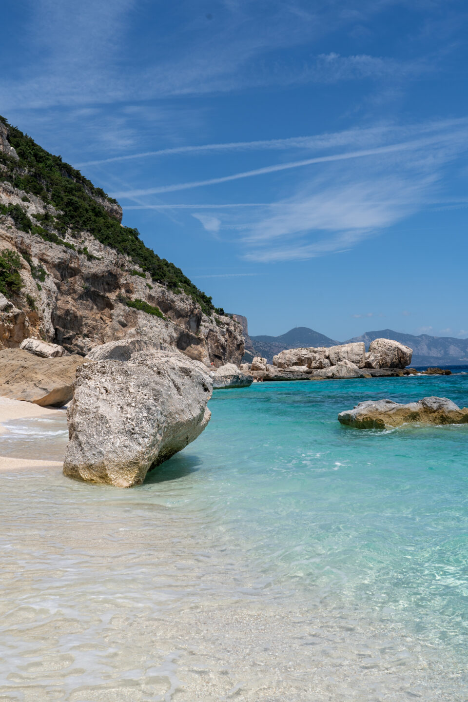 imagen de una playa del golfo de orosei en Cerdeña