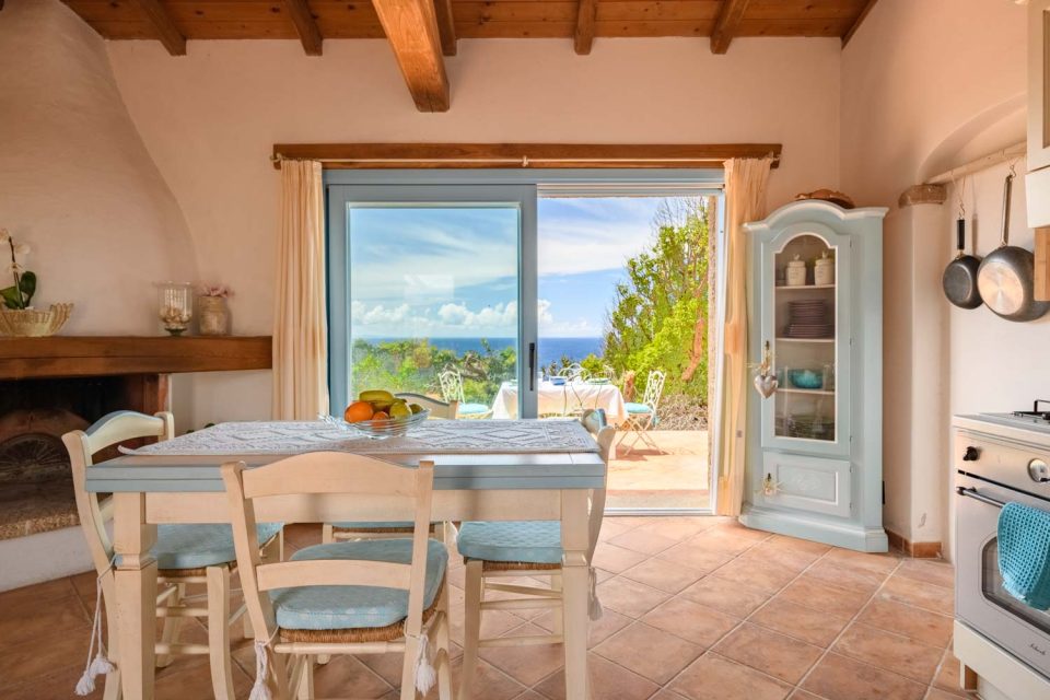A Mariucella, pequeña y única villa en Castelsardo con vista al mar - Imagen 10