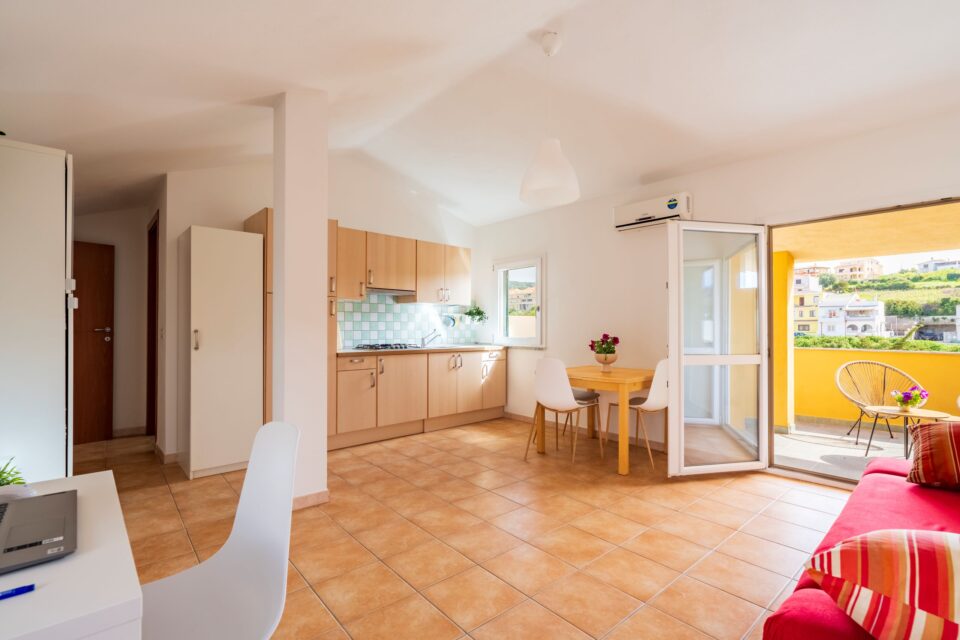 Ha bellavista 7, ático en Castelsardo de un dormitorio con terraza - Imagen 4