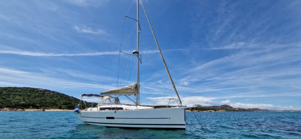 EXCURSION EN VELERO AL ATARDECER POR EL ARCHIPIELAGO DE LA MADDALENA - Imagen 3