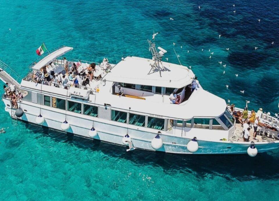 TOUR O MAXITOUR EN BARCO POR EL ARCHIPIELAGO DE LA MADDALENA - Imagen 9