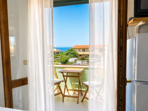 Ginestra, apartamento en Lu Bagnu a 50 metros de la playa